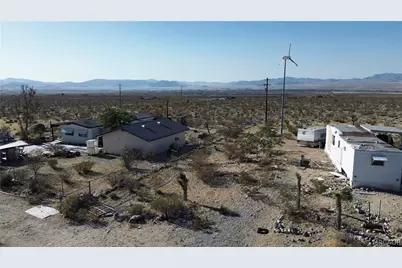 7535 Camp Rock Road, Lucerne Valley, CA 92356 - Photo 15