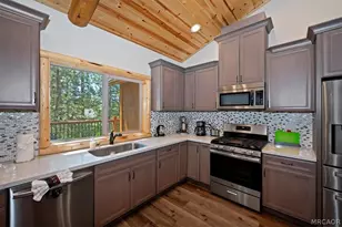 374 Northern Cross Dr, Big Bear Lake, CA 92315 - Photo 15