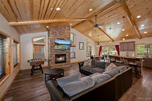 374 Northern Cross Dr, Big Bear Lake, CA 92315 - Photo 5