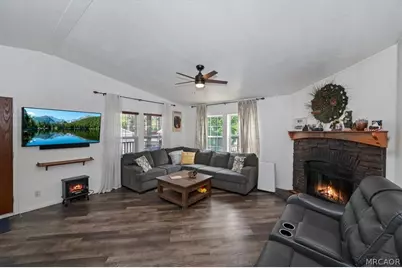 1106 W Country Club Boulevard, Big Bear City, CA 92314 - Photo 7
