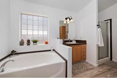 1106 W Country Club Boulevard, Big Bear City, CA 92314 - Photo 21