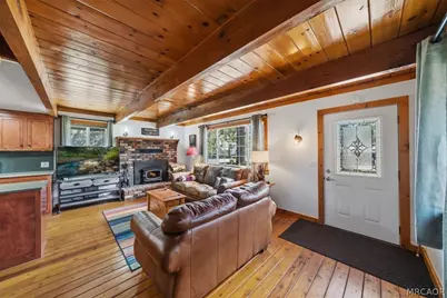 1033 Sierra Avenue, Big Bear City, CA 92314 - Photo 7
