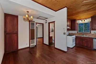 245 Vista Lane, Sugarloaf, CA 92386 - Photo 23