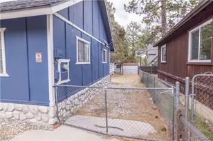 593 Wabash Ln, Sugarloaf, CA 92386 - Photo 9