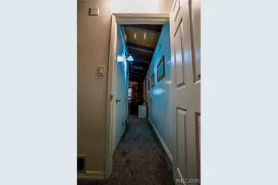 1015 W Sherwood Boulevard, Big Bear City, CA 92314 - Photo 21