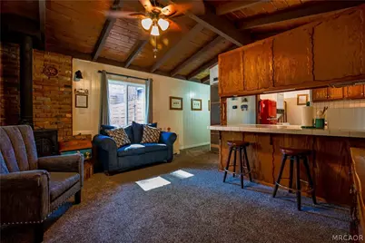 1015 W Sherwood Boulevard, Big Bear City, CA 92314 - Photo 9