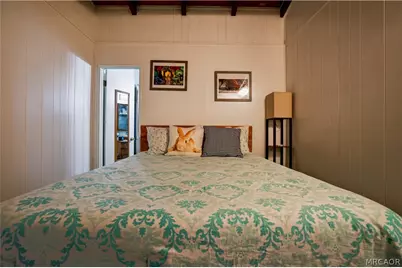 1015 W Sherwood Boulevard, Big Bear City, CA 92314 - Photo 17