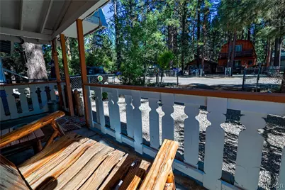 1015 W Sherwood Boulevard, Big Bear City, CA 92314 - Photo 3