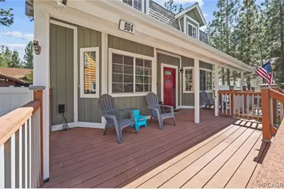 904 E Fairway Boulevard, Big Bear City, CA 92314 - Photo 3