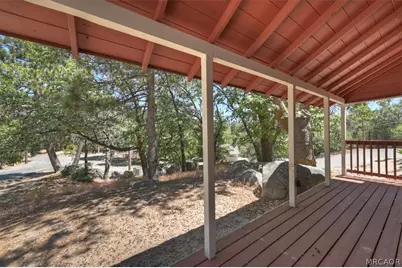 572 Dahlia Drive, Green Valley Lake, CA 92341 - Photo 3