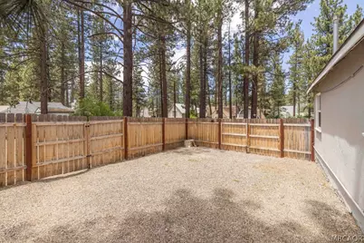 204 W Mojave Boulevard, Big Bear City, CA 92314 - Photo 11