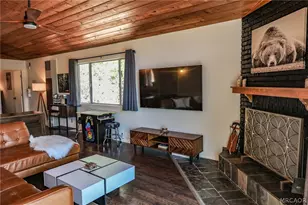 43734 Yosemite Dr, Big Bear Lake, CA 92315 - Photo 7