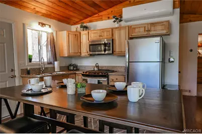 43734 Yosemite Drive, Big Bear Lake, CA 92315 - Photo 9