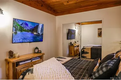 43734 Yosemite Drive, Big Bear Lake, CA 92315 - Photo 17