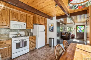 108 W Aeroplane Blvd, Big Bear City, CA 92314 - Photo 11