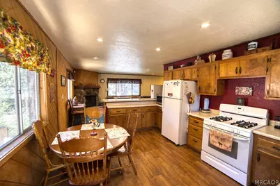 489 Hillen Dale Drive, Big Bear City, CA 92314 - Photo 19
