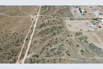 8001 Johnson Road, Phelan, CA 92371 - Photo 7