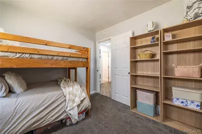 124 Wabash Lane, Sugarloaf, CA 92386 - Photo 15