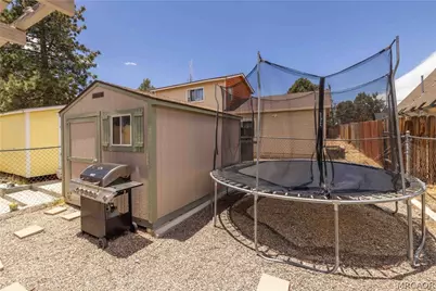 124 Wabash Lane, Sugarloaf, CA 92386 - Photo 21