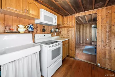 335 North Shore Dr, Fawnskin, CA 92333 - Photo 7