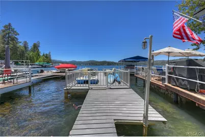 28714 Palisades Drive, Lake Arrowhead, CA 92352 - Photo 9