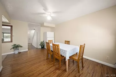 16465 Green Tree Boulevard #18, Victorville, CA 92395 - Photo 7