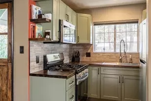 901 & 903 W Rainbow Blvd, Big Bear City, CA 92314 - Photo 11