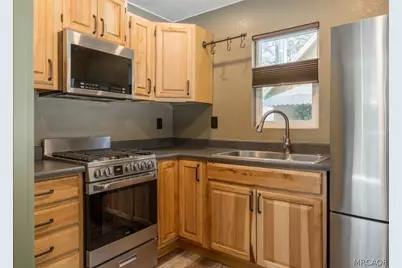 901 & 903 W Rainbow Boulevard, Big Bear City, CA 92314 - Photo 21