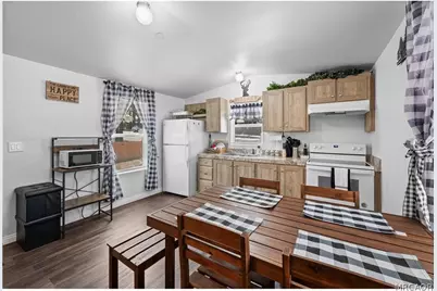 201 Maple Lane, Sugarloaf, CA 92386 - Photo 5