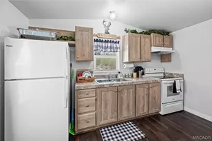201 Maple Ln, Sugarloaf, CA 92386 - Photo 3