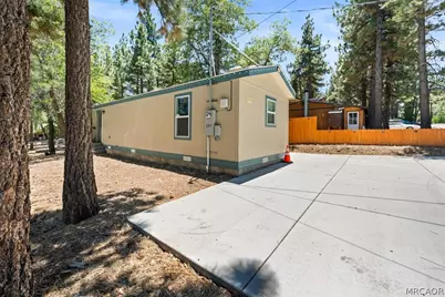 201 Maple Lane, Sugarloaf, CA 92386 - Photo 21