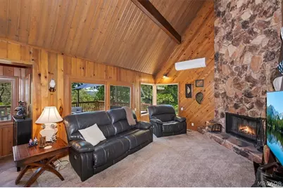 334 Highland Drive, Lake Arrowhead, CA 92352 - Photo 9