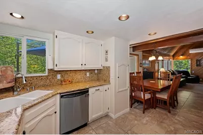 334 Highland Drive, Lake Arrowhead, CA 92352 - Photo 17