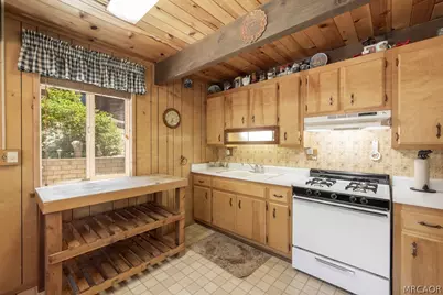 136 Mann Drive, Big Bear City, CA 92314 - Photo 5