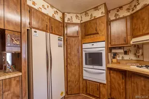 391 Montclair Dr, Big Bear City, CA 92314 - Photo 11