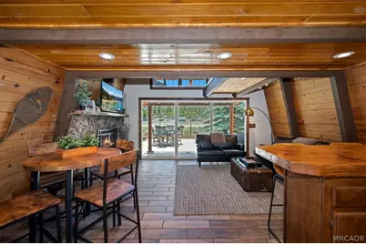 929 W Fairway Boulevard, Big Bear City, CA 92314 - Photo 11