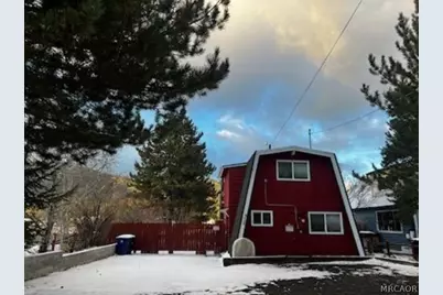 929 W Fairway Boulevard, Big Bear City, CA 92314 - Photo 5