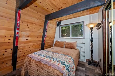 929 W Fairway Boulevard, Big Bear City, CA 92314 - Photo 19