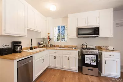 133 Holmes Lane, Sugarloaf, CA 92386 - Photo 15