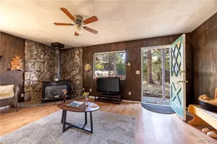 133 Holmes Ln, Sugarloaf, CA 92386 - Photo 7