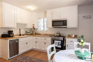 133 Holmes Ln, Sugarloaf, CA 92386 - Photo 11