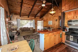 945 Greenway Dr, Big Bear City, CA 92314 - Photo 7