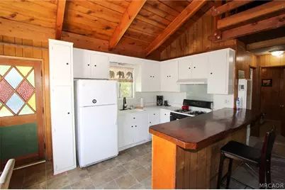 945 Green Way Drive, Big Bear City, CA 92314 - Photo 29