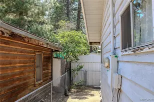 945 Greenway Dr, Big Bear City, CA 92314 - Photo 21