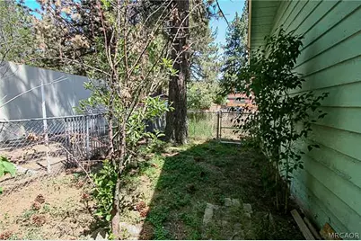 945 Green Way Drive, Big Bear City, CA 92314 - Photo 45