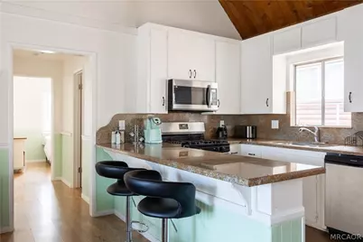 200 E Country Club Boulevard, Big Bear City, CA 92314 - Photo 5