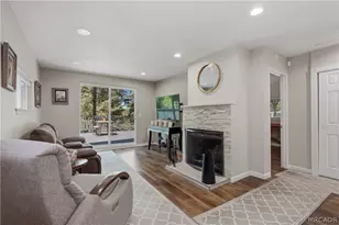 721 Ivy Ln, Lake Arrowhead, CA 92352 - Photo 21