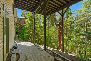 721 Ivy Ln, Lake Arrowhead, CA 92352 - Photo 43
