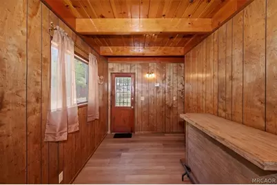530 W Sherwood Boulevard, Big Bear City, CA 92314 - Photo 13