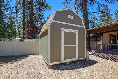 369 S Eureka Drive, Big Bear Lake, CA 92315 - Photo 23